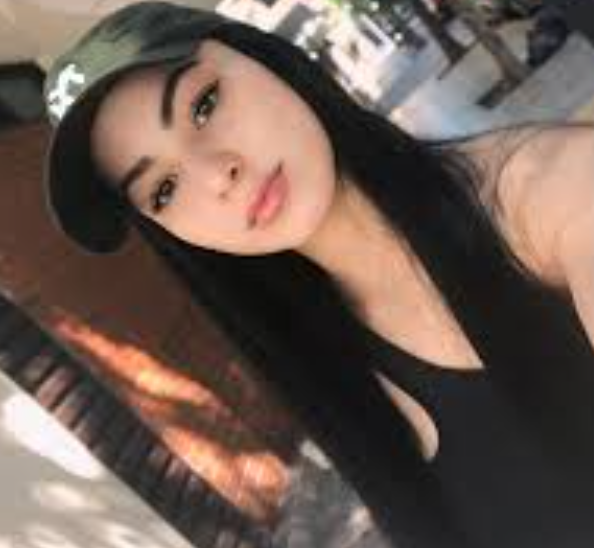 <em><strong>Mia Sofia C. </strong></em>